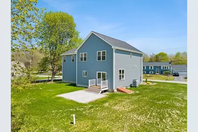 12 Valley Run Dr, Attleboro, MA 02703 - Photo 4