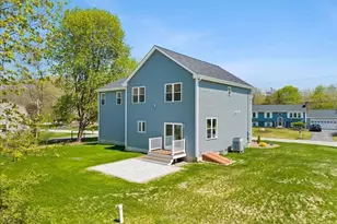 12 Valley Run Dr, Attleboro, MA 02703 - Photo 4