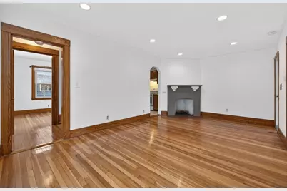 27 S Crescent Circuit, Boston, MA 02135 - Photo 2