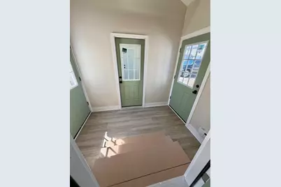 26 Mt. Tom Ave, Easthampton, MA 01027 - Photo 32