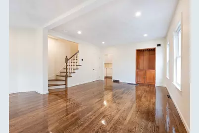 2-4 Brechin Ter, Andover, MA 01810 - Photo 2
