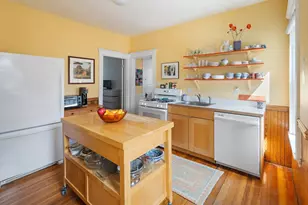 9 Sanborn Ave, Somerville, MA 02143 - Photo 8