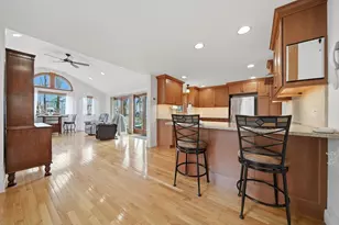 11 Lawrence St, Wakefield, MA 01880 - Photo 10