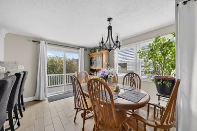 22 Connecticut Ave, Middletown, RI 02842 - Photo 6