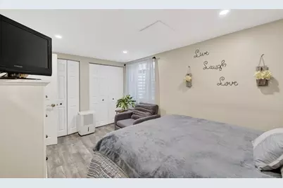 22 Connecticut Ave, Middletown, RI 02842 - Photo 26