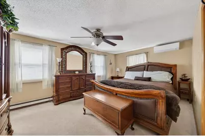 22 Connecticut Ave, Middletown, RI 02842 - Photo 14