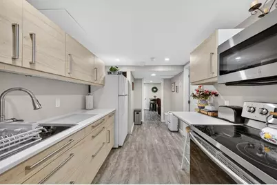 22 Connecticut Ave, Middletown, RI 02842 - Photo 28