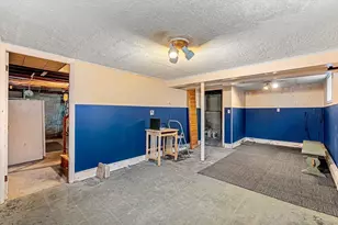 22 Bolton St, Reading, MA 01867 - Photo 22