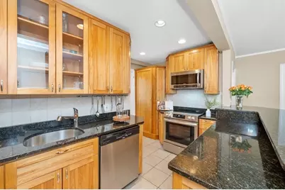 29 Sacramento St #2, Cambridge, MA 02138 - Photo 8