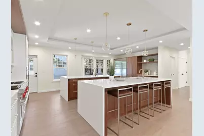 377 Walnut St. #1, Newton, MA 02460 - Photo 2