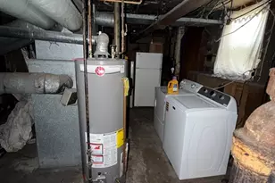 20 Maple St, Saugus, MA 01906 - Photo 10