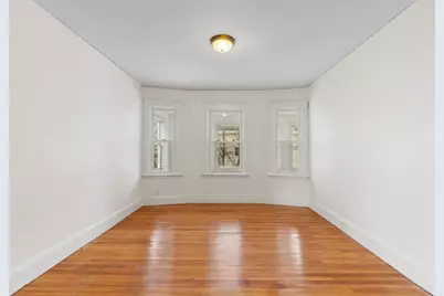 3 Clayton St #3, Watertown, MA 02472 - Photo 4