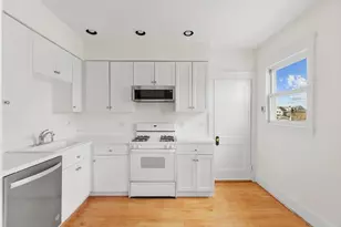 3 Clayton St, Watertown, MA 02472 - Photo 8