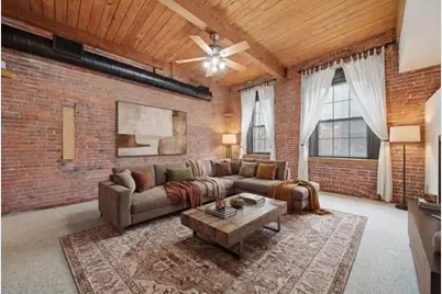 50 Rantoul St #204, Beverly, MA 01915 - Photo 2