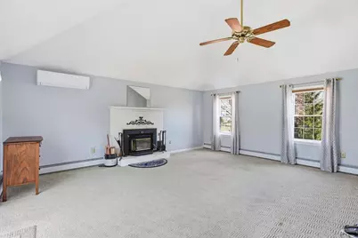 44 Wilshire Circle, Dracut, MA 01826 - Photo 8