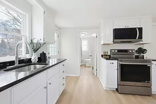 411 Danforth St, Taunton, MA 02780 - Photo 10