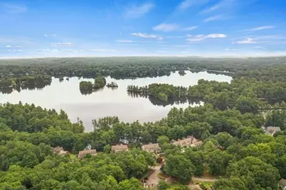 18 Wintergreen Ct #18, Lunenburg, MA 01462 - Photo 2