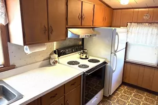 42 Taylor Point Rd, Pembroke, MA 02359 - Photo 8