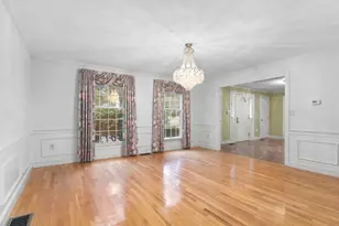 1 Sutton Pl, Weston, MA 02493 - Photo 8