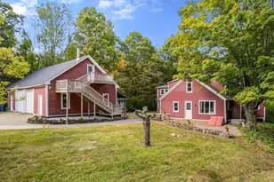16 Summit Ave, Sturbridge, MA 01518 - Photo 2