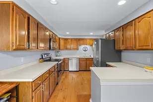 27 Lebeaux Dr, Shrewsbury, MA 01545 - Photo 8
