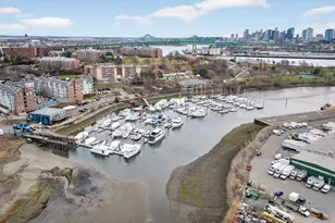 200 Captains Row, Chelsea, MA 02150 - Photo 32