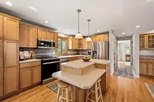 9 Metacomet Rd, Longmeadow, MA 01106 - Photo 10