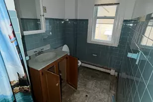 31 Rosedale St, Boston, MA 02124 - Photo 8