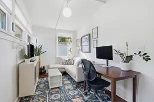 43 Sparhawk St, Amesbury, MA 01913 - Photo 2