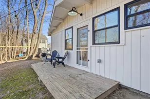 43 Sparhawk St, Amesbury, MA 01913 - Photo 14