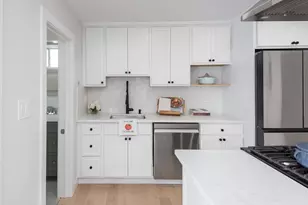 142 Concord St, Lowell, MA 01852 - Photo 6