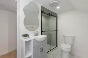 142 Concord St, Lowell, MA 01852 - Photo 30