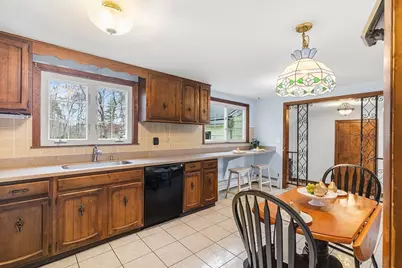 236 Village St, Medway, MA 02053 - Photo 14