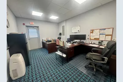 232-236 Huttleston Ave #1, Fairhaven, MA 02719 - Photo 12