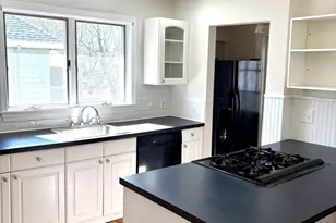 41 Century St, Medford, MA 02155 - Photo 4