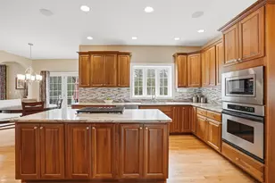 4 Joslin Ln, Southborough, MA 01772 - Photo 6