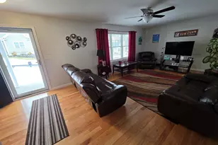 229 Concord St, Fall River, MA 02723 - Photo 8