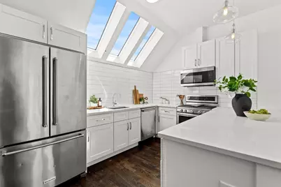 9 Upham Ave #3, Boston, MA 02125 - Photo 2