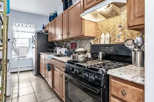 25 Kendall St, Lawrence, MA 01841 - Photo 18