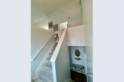 132 Ondrick Dr, Chicopee, MA 01020 - Photo 4