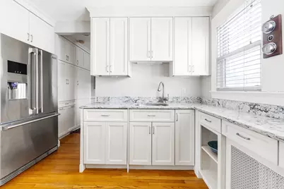 390 Weld St #2, Boston, MA 02132 - Photo 2