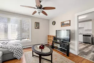 37 Wells St, Oxford, MA 01542 - Photo 6