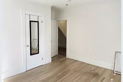 8 White Ave, Brookline, MA 02467 - Photo 14