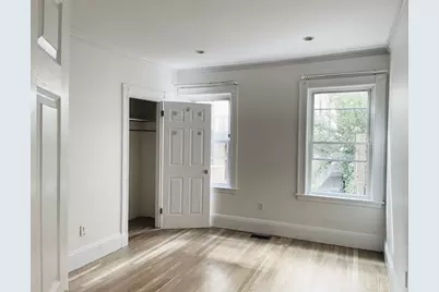 8 White Ave, Brookline, MA 02467 - Photo 6