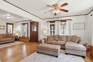 70 Hopkins Pl, Longmeadow, MA 01106 - Photo 6