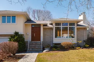 22 Burdean Rd, Newton, MA 02459 - Photo 2