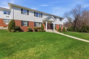 68 Colonial Cir, Chicopee, MA 01020 - Photo 2