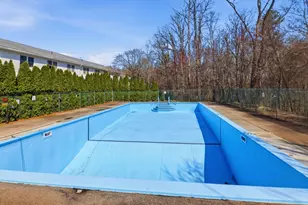 68 Colonial Cir, Chicopee, MA 01020 - Photo 38