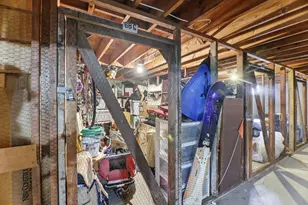 68 Colonial Cir, Chicopee, MA 01020 - Photo 32