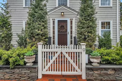 9 Kenway St, Cambridge, MA 02138 - Photo 2